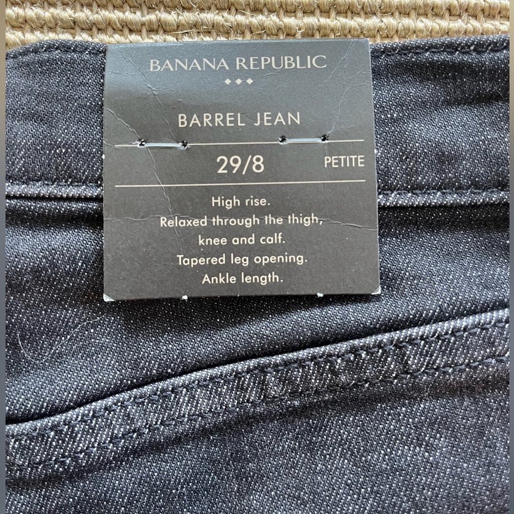 NWT Banana Republic Petite High-Rise Black Wash Barrel Jean - Picture 3 of 7